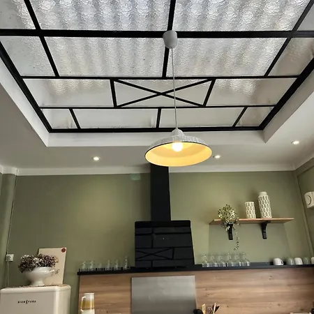 Joli Avec Terrasse