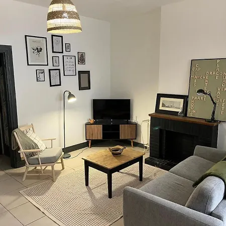 Appartement Joli Avec Terrasse